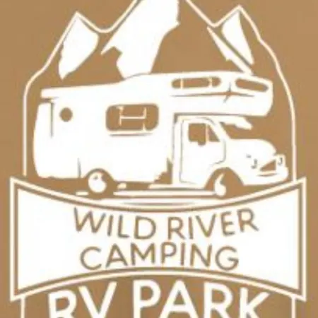 Rv Parking And Wild River 营地